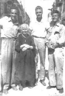 Woody Guthrie, Cisco Houston and Jimmy Longhi in Italy